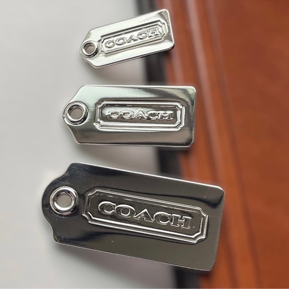 NWOT Coach Silver Metal Replacement Hangtag Size Medium - Picture 6 of 6